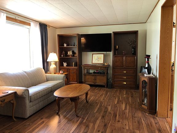 4th image of 19256 W Raymond Dr