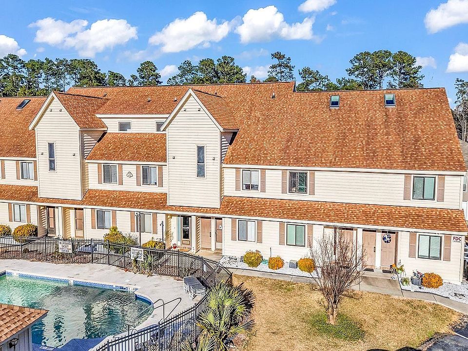 1st image of 510 Fairwood Lakes Dr. #21-P