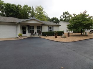 150 Starrville Ln, Reeds Spring, MO 65737