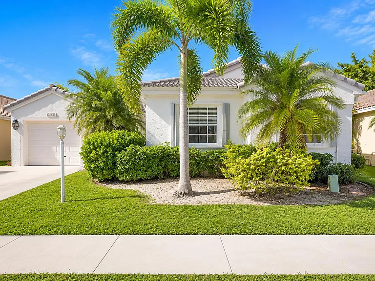 9581 Tavernier Dr — Photo 1