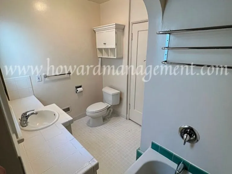 01445CA — Photo 24