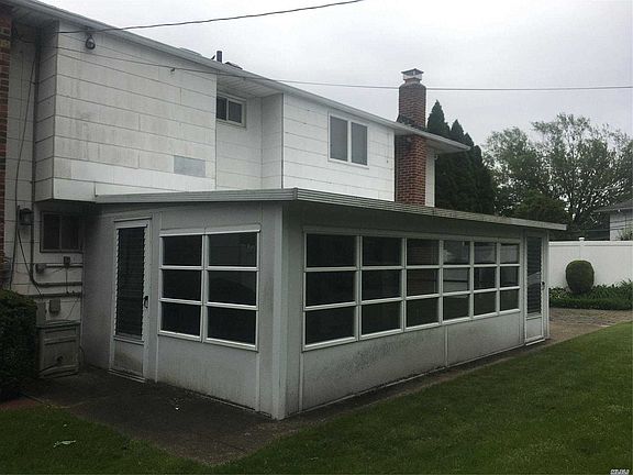 3rd image of 4060 Sherrey Ct