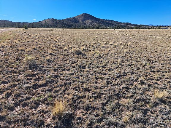 3rd image of 475 Summit Road