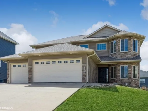 1653 Lake Shore Dr, Iowa City, IA 52246