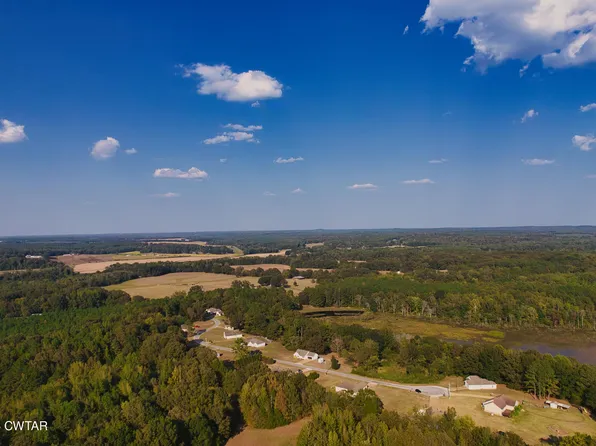 X Cedarbrook Ln, Henderson, TN 38340