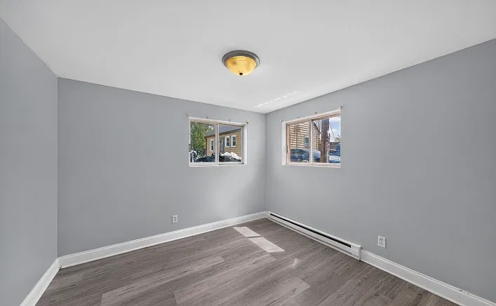 2 bed, 800 sqft, $1,400 — Photo 3