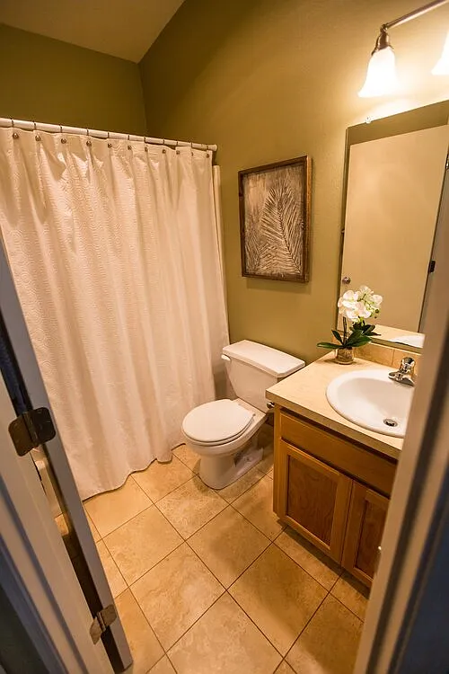 2 bed, 900 sqft, $1,725 — Photo 2