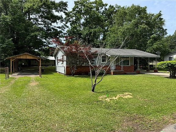 3rd image of 123 Clark Ave