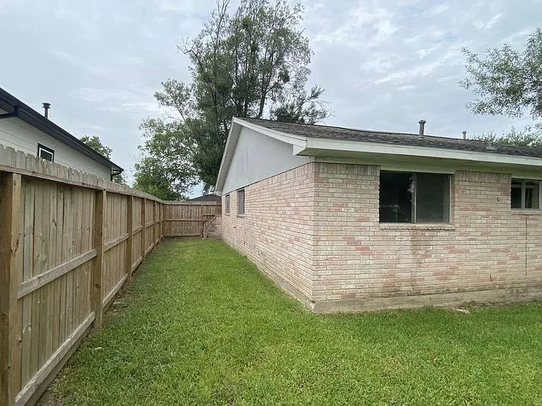 11503 Bay Cedar Dr — Photo 11
