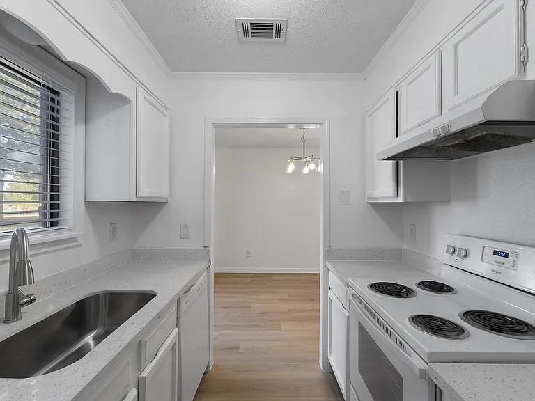 3336 Colonial Oaks Dr #1-B — Photo 8