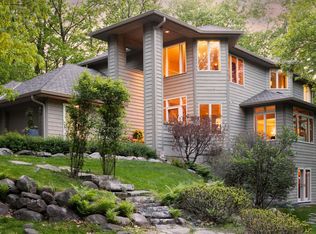 11650 Timberline Rd, Minnetonka, MN 55305