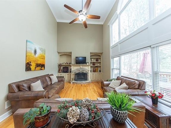 3rd image of 3382 Mallard Lake Pl