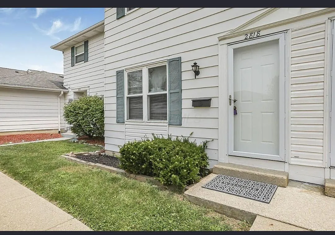 2 bed, 1.0 bath, 952 sqft, $1,400 — Photo 1