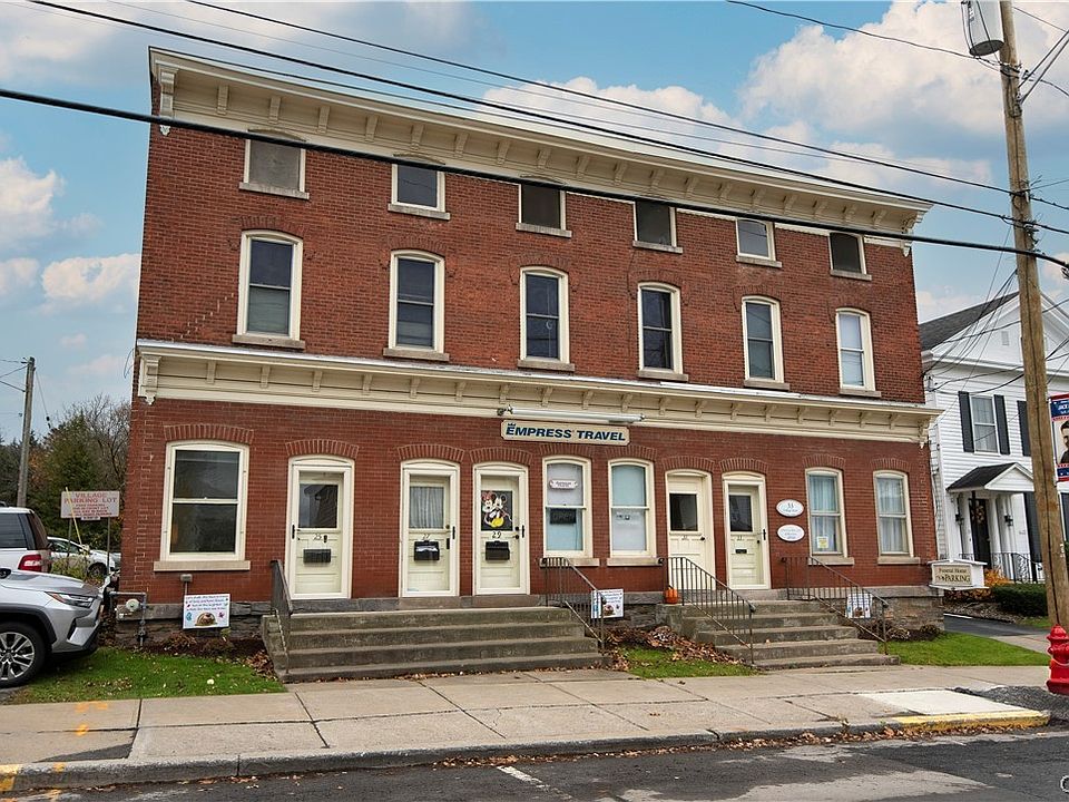 1st image of 25 College St