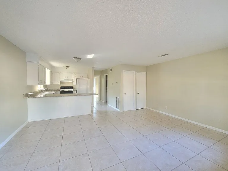 6567 Park Ave — Photo 1
