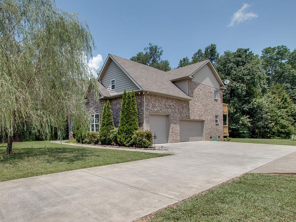 1st image of 2009 Creekstone Xing
