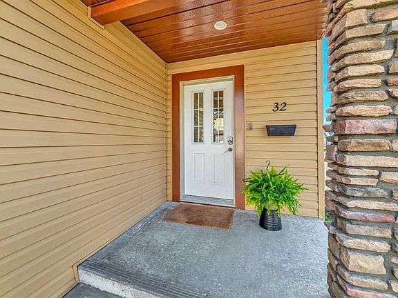 2nd image of 1407 E 53rd Ave #32