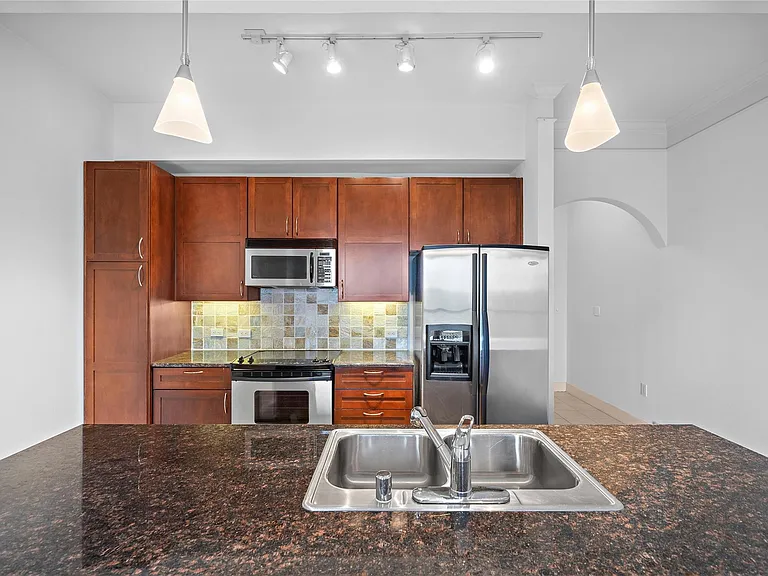 3333 Allen Pkwy #706 — Photo 8