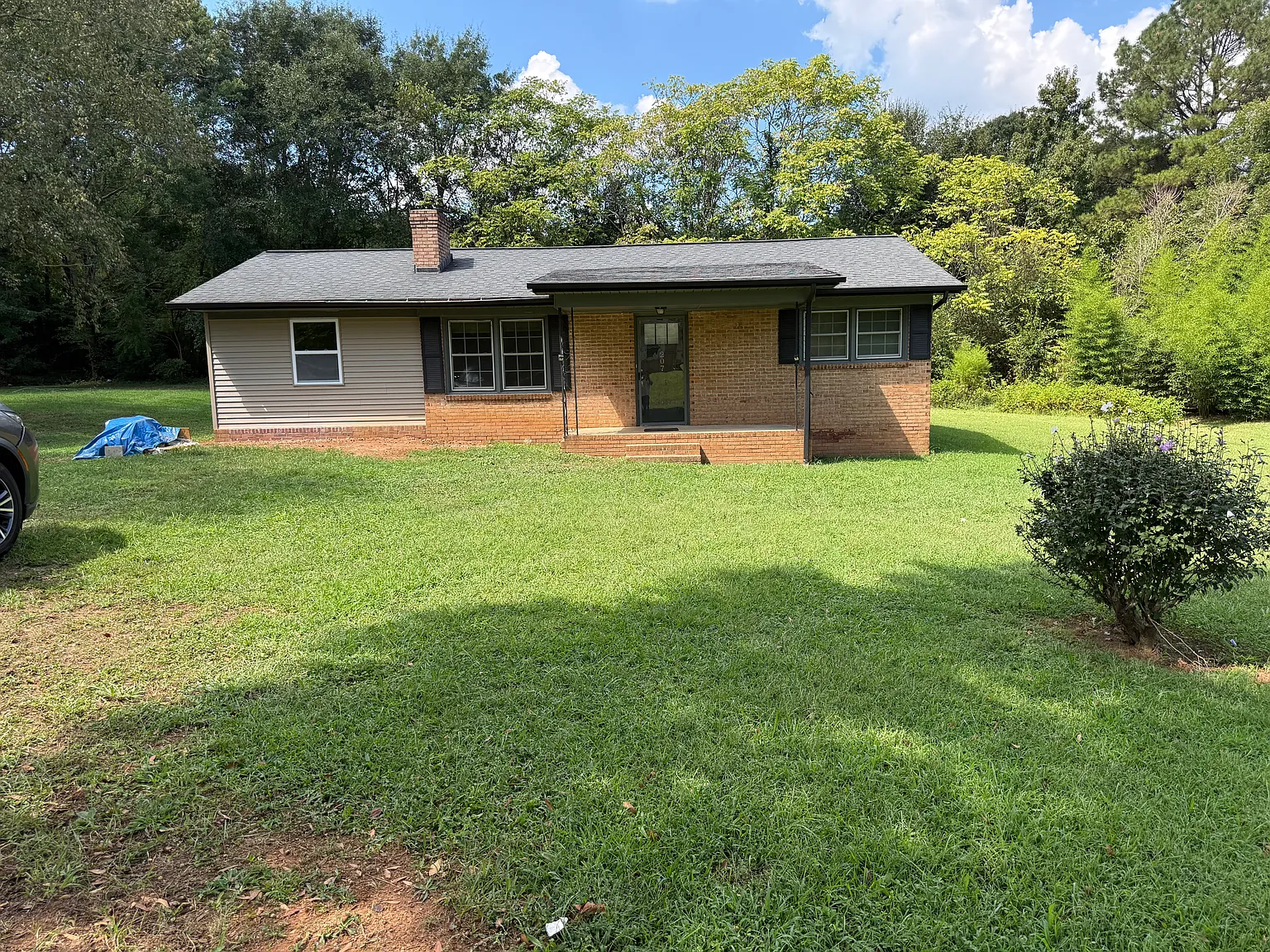 3 bed, 1000 sqft, $1,550 — Photo 3