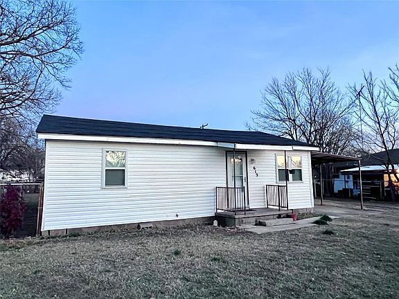 2nd image of 619 N Hyden