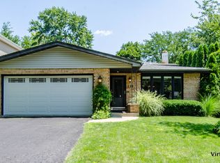 133 N Ott Ave, Glen Ellyn, IL 60137