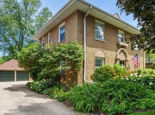 5937 N Kolmar Ave, Chicago, IL