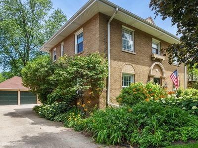 5937 N Kolmar Ave, Chicago, IL, 60646