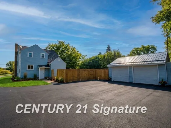 3244 S Center Rd, Burton, MI 48519