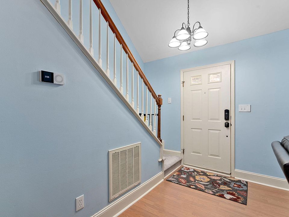 1st image of 6112 River Meadow Ct