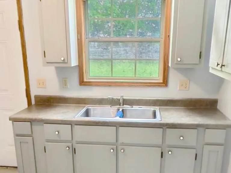 1823 Greenfield Hwy — Photo 3