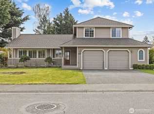 1027 SW 348th Pl, Federal Way, WA 98023