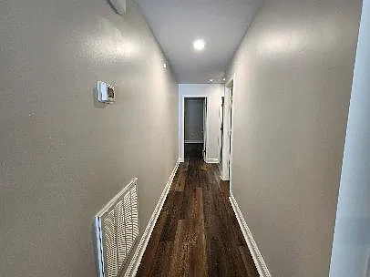 414 White Oak St - B — Photo 4