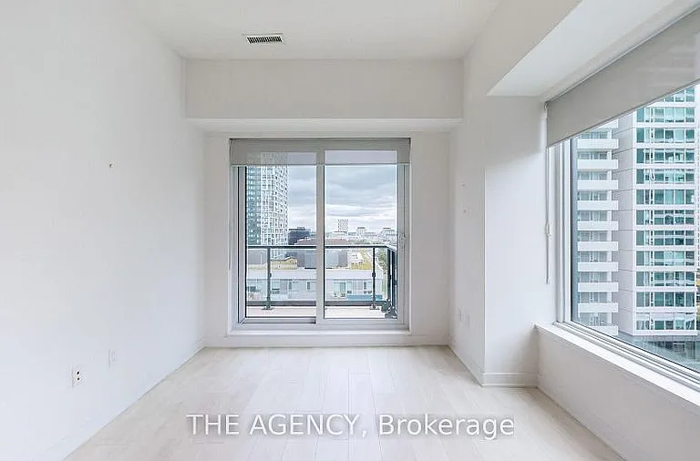 35 Tubman Ave #Penthouse 1115 — Photo 38