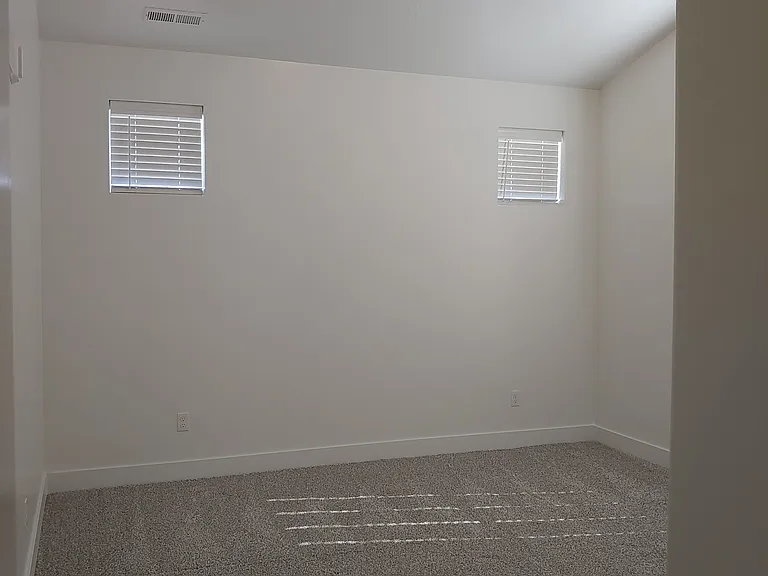 1816 N Eaglewood Dr #P303 — Photo 2