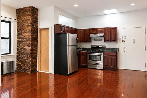 115 Carlton Ave Photo 1