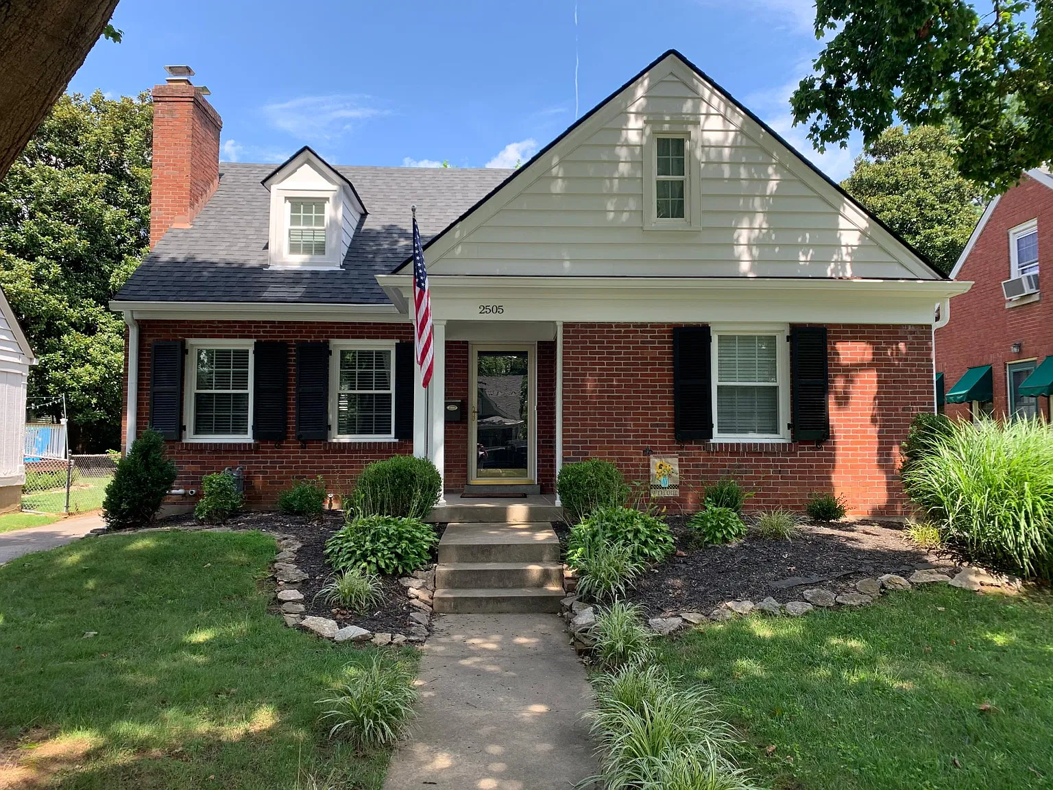 4 bed, 1900 sqft, $2,275 — Photo 1