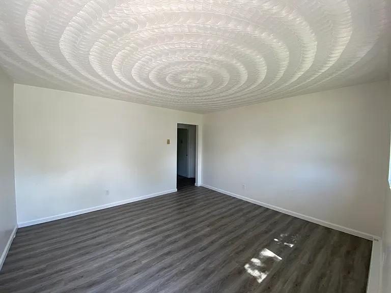 2021 Flower Ln #B — Photo 3