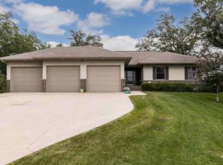 714 Blue Jay Ct, Tiffin, IA 52340