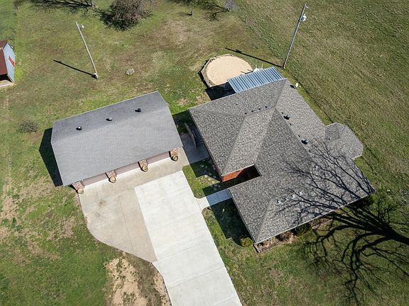 2nd image of 686 Grady Road