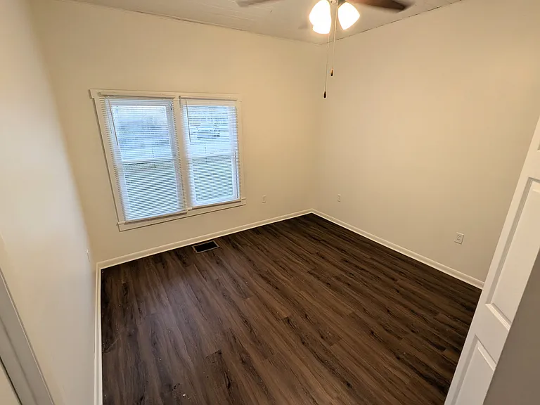 2915 Winter Lake Rd #B — Photo 5
