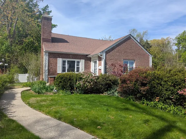 10 Regent Place, Yonkers, NY 10710