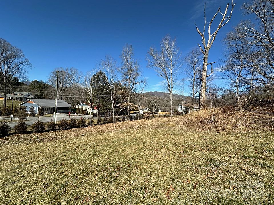 1st image of 1 Lundy Ln