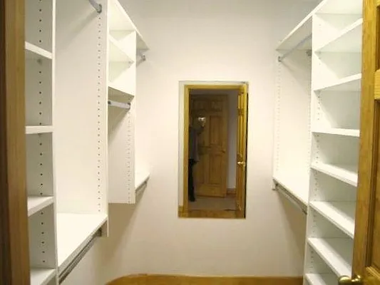 Rented by Level Group | media 27