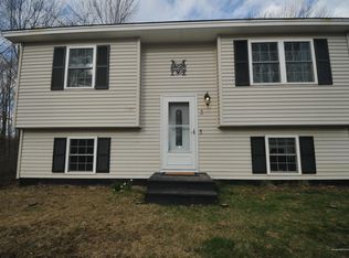 3 Blueberry Hill Rd, Winterport, ME 04496