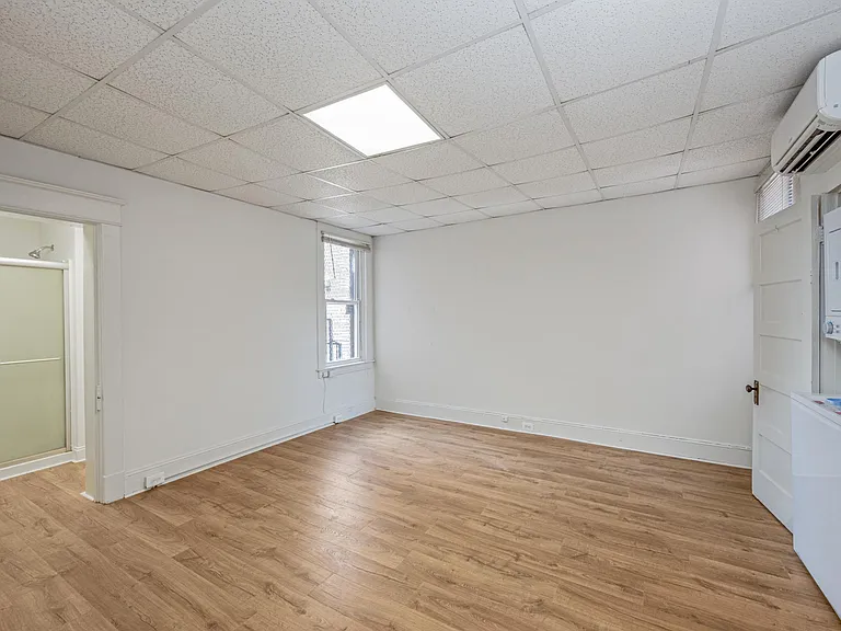 111 W 29th St #3F — Photo 11