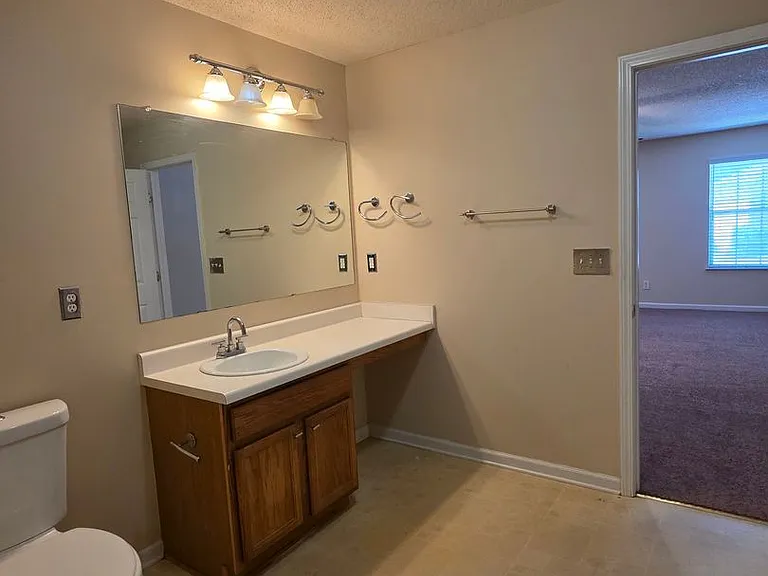 2028 Sweet Bay Dr — Photo 30