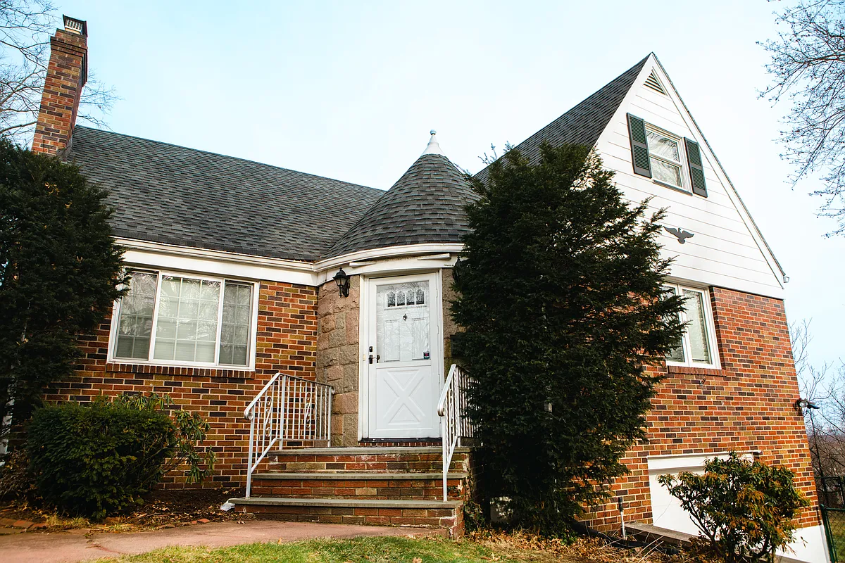 Building Photo - 134 Berkshire Rd