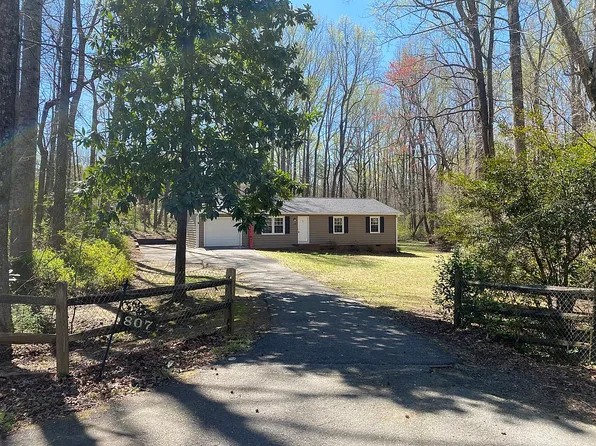 807 Williamsburg Ct, Kings Mountain, NC 28086