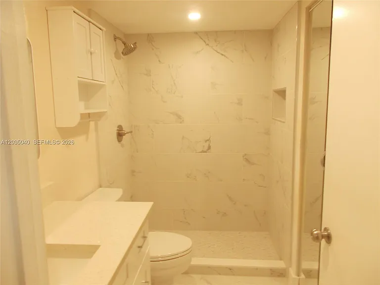 1400 SW 124th Ter #106Q — Photo 18