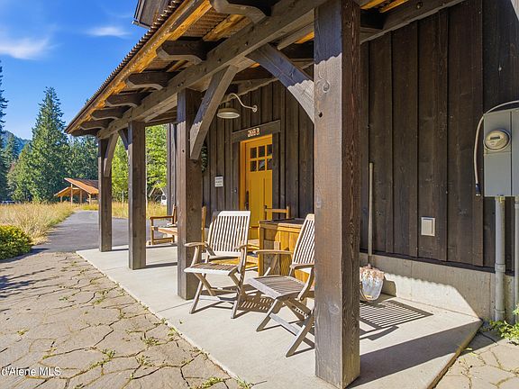3rd image of 22838 E Canyon Rd